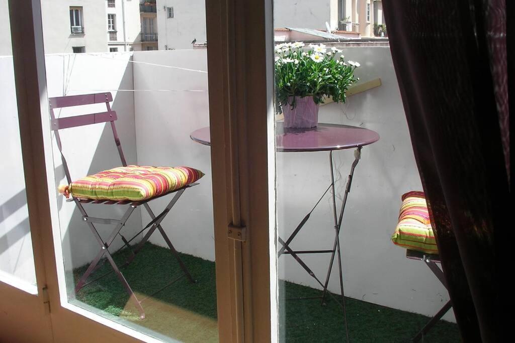 Ferienwohnung Nice Center - Bright Studio Balcony Wifi & Aircon Exterior foto